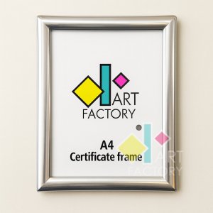 Custom Picture Framing in Qatar